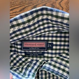 Vineyard vines Button down